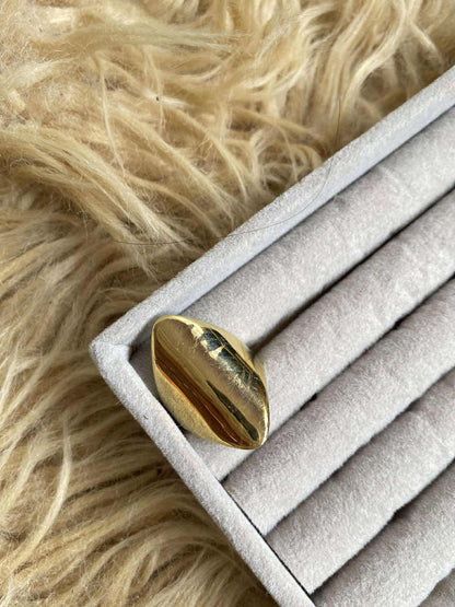 Plain Pyakha Angu Rings on a textured surface with fur background